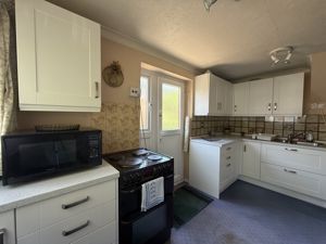 Photo 18- click for photo gallery